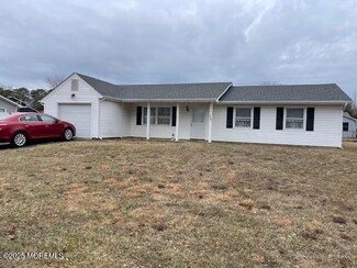 305 3rd St, Waretown, NJ 08758