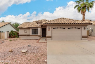 6522 E Russell St, Mesa, AZ 85215