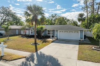 1010 Southern Pine Ln, Sarasota, FL 34243