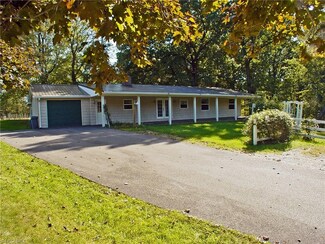 1602 Cameron Hollow Rd, New Cumberland, WV 26047