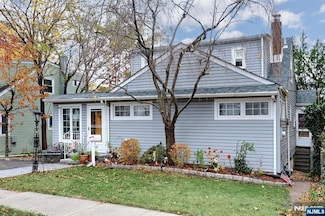 18 Hasbrouck Ave, Hasbrouck Heights, NJ 07604