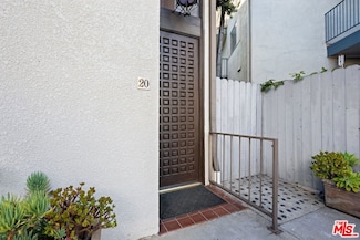 5951 Canterbury Dr Unit 20, Culver City, CA 90230