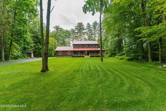 6 Pheasant Run, Ballston Spa, NY 12020