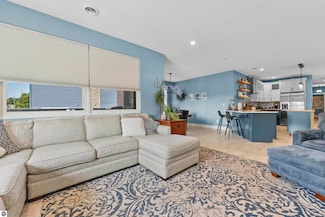 912 W Front St Unit 2, Traverse City, MI 49684