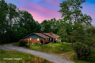 2252 E Brocktown Rd, Moravian Falls, NC 28654