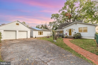 105 Oak Hill Dr, Middletown, PA 17057