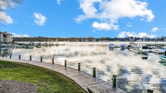 703 Southwest Dr Unit 3, Davidson, NC 28036