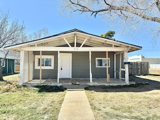 715 Beech St, Plainview, TX 79072