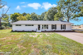 365 Chester Levee Rd, Jackson, TN 38301