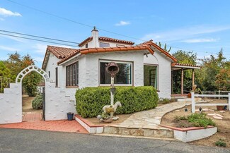 2267 S Stage Coach Ln, Fallbrook, CA 92028