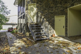 104 Park de Ville Place, Columbia, MO 65203