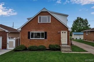 91 Theresa Dr, Buffalo, NY 14227