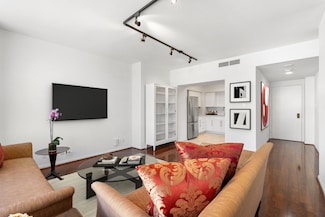 14 Greenway Plaza Unit 12L, Houston, TX 77046