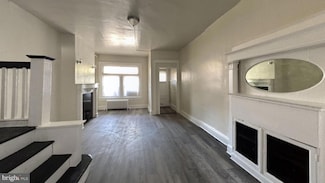 5330 Race St, Philadelphia, PA 19139