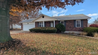 105 Hickory Dr, Troy, MO 63379