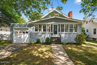 5 Quade St, Glens Falls, NY 12801