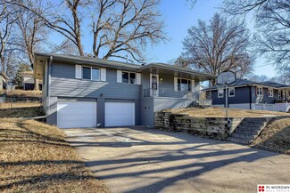 3105 S 109th St, Omaha, NE 68144