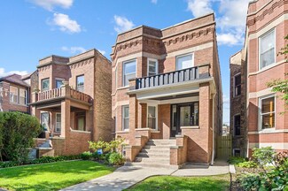 4442 N Maplewood Ave, Chicago, IL 60625