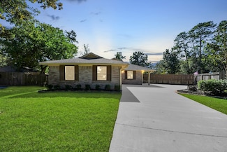 2102 Rolling Glen Dr, Spring, TX 77373