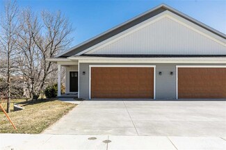 401 S 2nd St, West Branch, IA 52358
