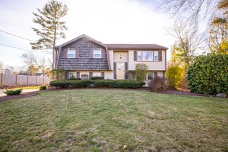 41 Ruth Ellen Rd, Raynham, MA 02767