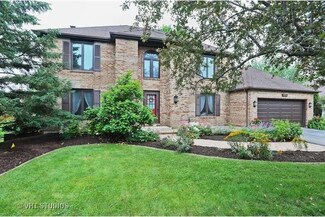 416 Braemar Ave, Naperville, IL 60563