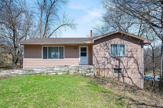 6065 Mill St, Excelsior, MN 55331