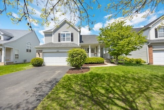 2115 Periwinkle Ln, Naperville, IL 60540