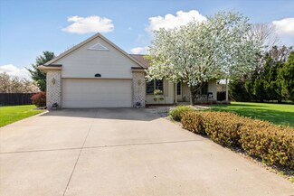 170 Gull Pointe Dr, Battle Creek, MI 49037