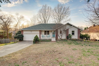 1601 E Melanie Ln, Ozark, MO 65721