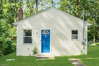 5 Iroquois Trail, Budd Lake, NJ 07828