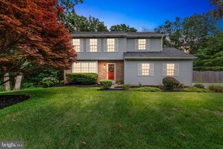 325 Centaurian Dr, West Berlin, NJ 08091