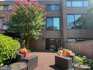 10 Willow St, Princeton, NJ 08542