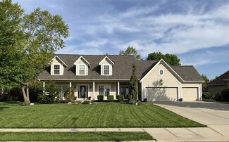 10102 N Helena Ave, Kansas City, MO 64154