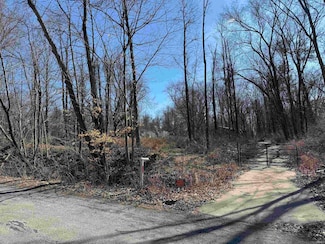 22808 Johnson Rd, South Bend, IN 46614