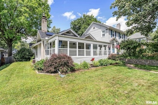 2512 E 18th St, Davenport, IA 52803