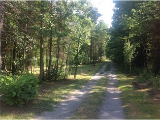 4165 W South Range Rd, Columbiana, OH 44408