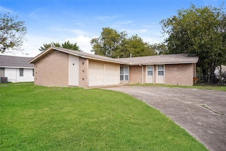 1510 Carlisle St, Irving, TX 75062