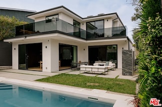 14058 Davana Terrace, Sherman Oaks, CA 91423