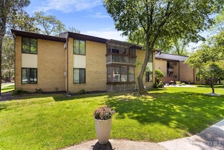 6 Pine Cluster Cir Unit F, Manalapan, NJ 07726