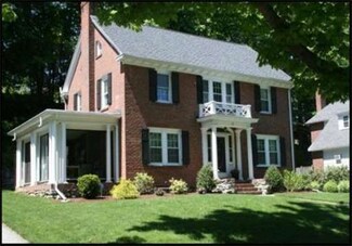 101 Coolidge Rd, Worcester, MA 01602