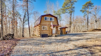 195 Harrison Rd, Jackson, OH 45640