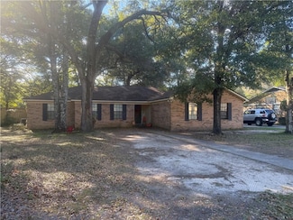 1648 Apex Dr, Mobile, AL 36693