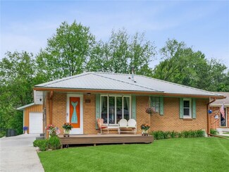 1201 N D St, Indianola, IA 50125