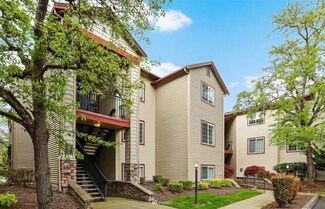 25025 SE Klahanie Blvd Unit L303, Issaquah, WA 98029