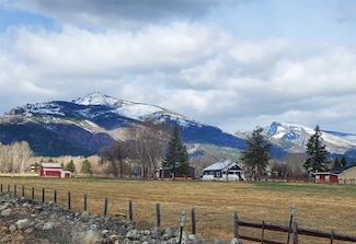 307 Ricketts Rd, Hamilton, MT 59840