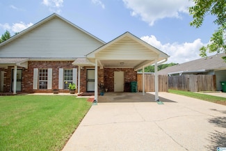 1822 Oakleaf Ln, Birmingham, AL 35215