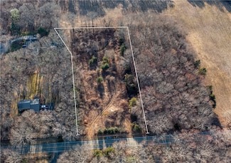 331 Congdon Hill Rd, North Kingstown, RI 02874