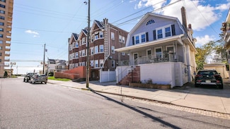 26 S Oakland Ave, Ventnor City, NJ 08406