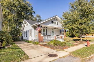 215 S Benton St, Edwardsville, IL 62025